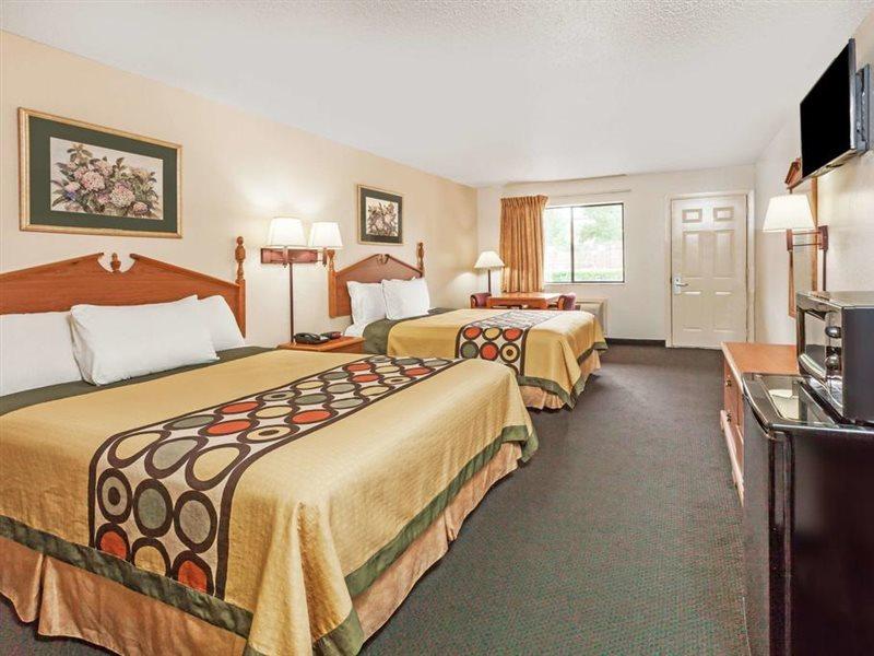 Отель Super 8 By Wyndham Arlington East Экстерьер фото